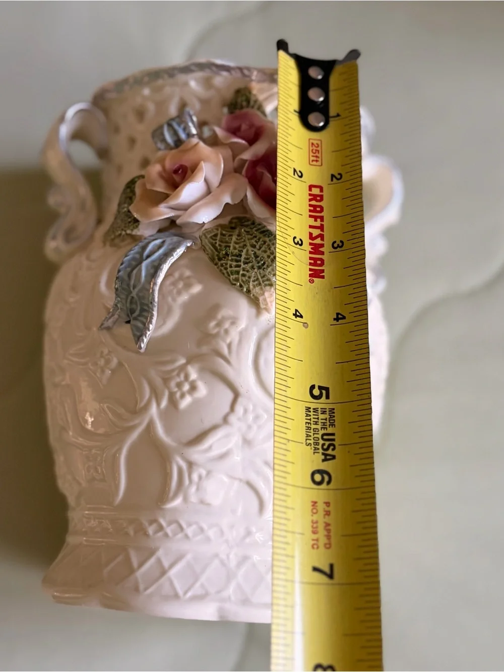 N/A elegant cream